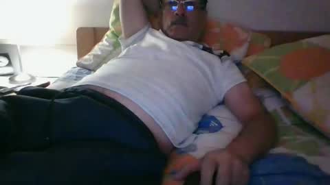 Snapshot of ocorrea chatting on 02/24/25, 01:24 ocorrea online show from 02/24/25, 01:24