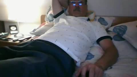 Snapshot of ocorrea chatting on 03/03/25, 01:10 ocorrea online show from 03/03/25, 01:10