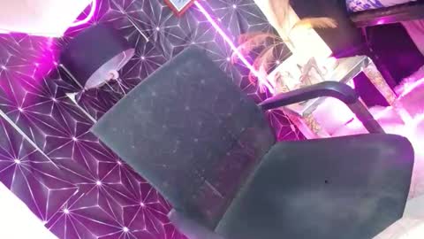 Snapshot of octaviayuki chatting on 03/08/26, 02:04 Kyla online show from 03/08/26, 02:04