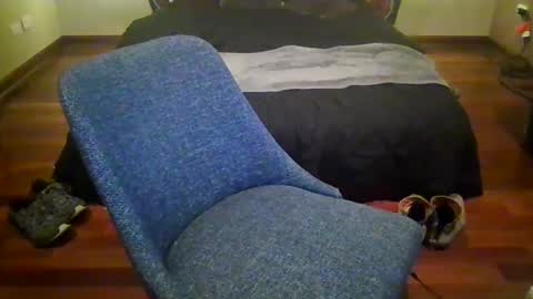 Snapshot of octobersky1993 chatting on 12/20/24, 11:43 Sky online show from 12/20/24, 11:43