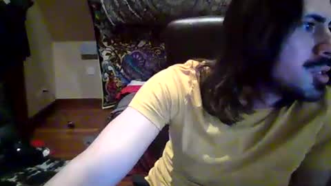 Snapshot of octobersky1993 chatting on 10/28/25, 02:04 Sky online show from 10/28/25, 02:04