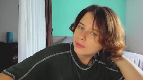 Evie online show from 12/06/24, 05:20