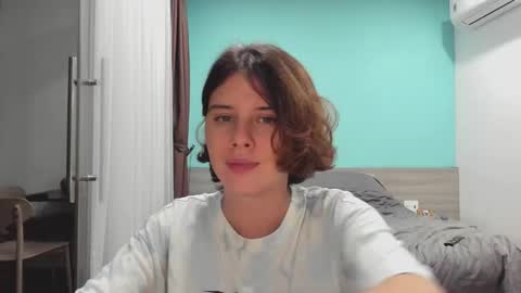 Evie online show from 12/11/24, 11:41