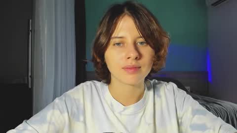 Evie online show from 12/21/24, 07:35