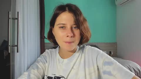 Evie online show from 01/11/25, 08:22