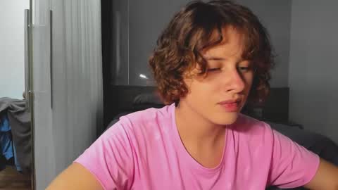 Evie online show from 02/21/25, 12:17