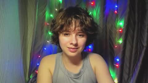 Evie online show from 09/16/25, 03:13