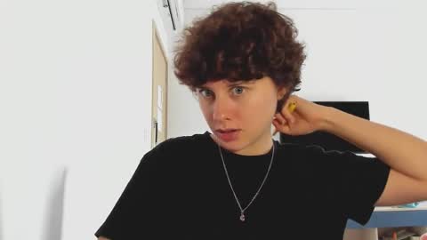 Evie online show from 02/10/26, 05:44