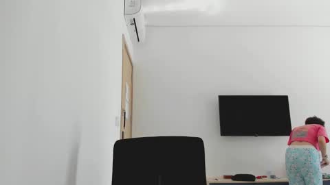 Evie online show from 02/11/26, 08:19