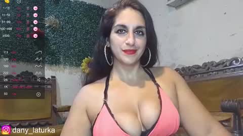 Snapshot of odalisca_bellydancer chatting on 02/19/25, 11:57 Daniela Dany online show from 02/19/25, 11:57