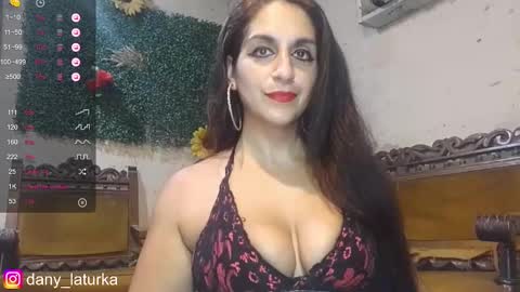Snapshot of odalisca_bellydancer chatting on 02/21/25, 12:16 Daniela Dany online show from 02/21/25, 12:16