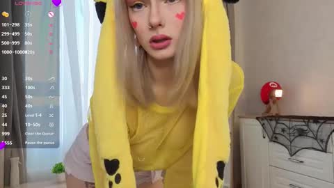 Snapshot of odeliagrabb chatting on 10/20/25, 03:51 Agata online show from 10/20/25, 03:51