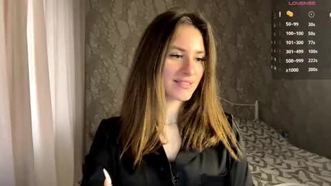 Mia online show from 12/18/25, 09:04