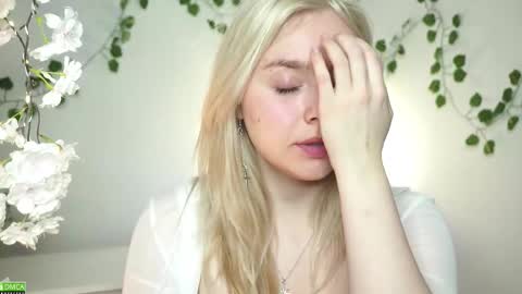 Snapshot of odelynbrower chatting on 11/10/25, 08:30 Alice online show from 11/10/25, 08:30