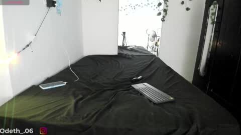 Snapshot of odeth_ chatting on 10/22/25, 03:51 odeth_ online show from 10/22/25, 03:51