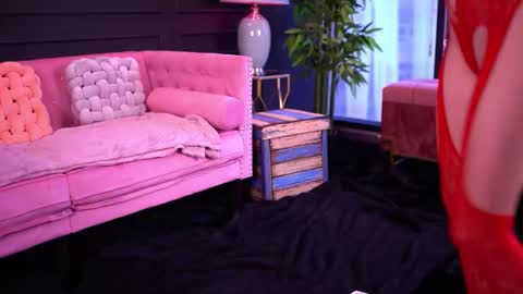 Odette online show from 10/23/25, 06:02