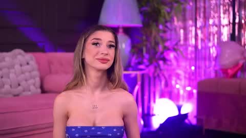 Odette online show from 03/25/26, 06:19