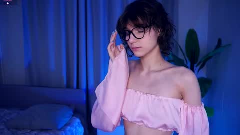 Thea online show from 09/29/25, 07:19