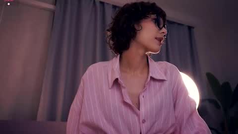 Thea online show from 10/23/25, 05:33