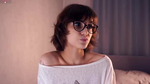 Thea online show from 11/21/25, 07:34