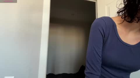 Snapshot of odettehatt chatting on 05/10/26, 04:28 Thea online show from 05/10/26, 04:28