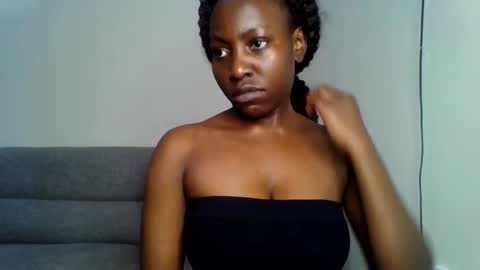 Snapshot of odrienna chatting on 04/02/26, 12:14 odrie online show from 04/02/26, 12:14