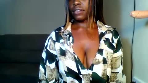 Snapshot of odrienna chatting on 04/26/26, 06:16 odrie online show from 04/26/26, 06:16