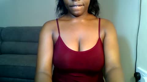 Snapshot of odrienna chatting on 06/08/26, 12:49 odrie online show from 06/08/26, 12:49