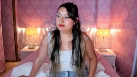 Snapshot of odtte_sweet chatting on 05/25/26, 07:20 Mia online show from 05/25/26, 07:20