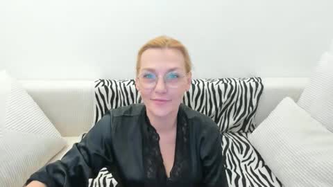 oeigesmik online show from 04/19/26, 08:57