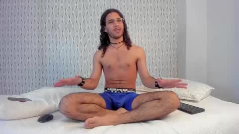 Snapshot of oezack__ chatting on 01/22/25, 05:38 Zack online show from 01/22/25, 05:38