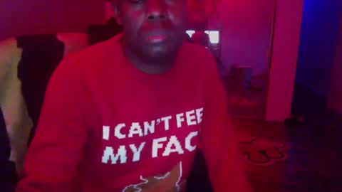 Snapshot of officialmoneyxxx chatting on 12/12/24, 12:55 Money online show from 12/12/24, 12:55