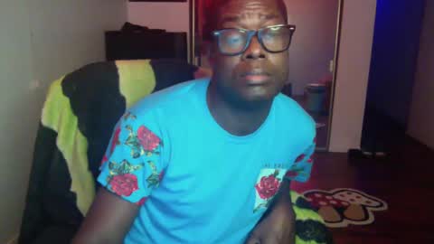 Snapshot of officialmoneyxxx chatting on 12/16/24, 01:53 Money online show from 12/16/24, 01:53