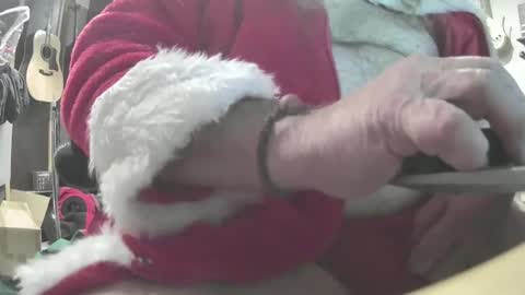 Snapshot of offthecock chatting on 12/18/25, 05:57 offthecock online show from 12/18/25, 05:57