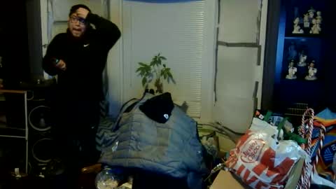 Snapshot of oflores77 chatting on 03/03/26, 07:03 oscar flores online show from 03/03/26, 07:03