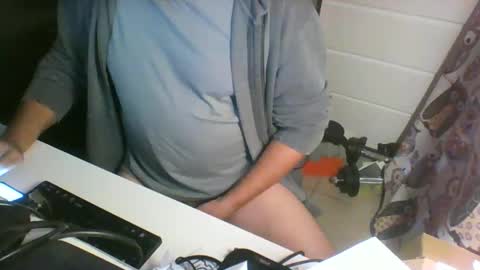 Snapshot of ofmtfs10 chatting on 12/05/25, 04:36 ofmtfs10 online show from 12/05/25, 04:36