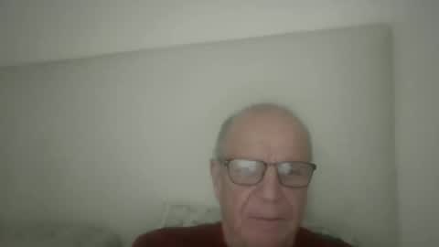 Snapshot of oggi95 chatting on 03/19/26, 03:16 oggi95 online show from 03/19/26, 03:16