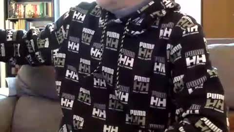 Snapshot of oggs48 chatting on 03/29/26, 01:11 oggs48 online show from 03/29/26, 01:11