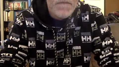 Snapshot of oggs48 chatting on 04/05/26, 05:10 oggs48 online show from 04/05/26, 05:10