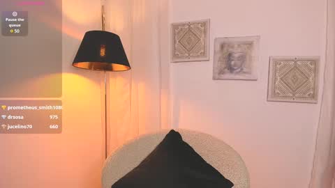  Holly  online show from 02/08/25, 12:06