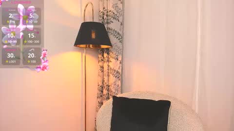  Holly  online show from 12/20/25, 11:45