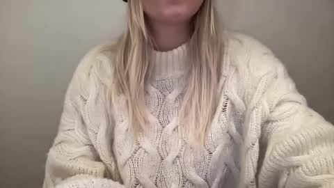 Snapshot of oh_janelle chatting on 02/02/25, 04:32 oh Janelle online show from 02/02/25, 04:32