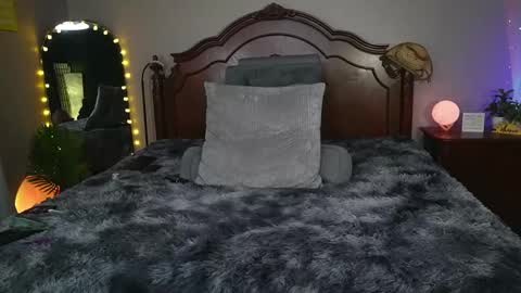 Gray online show from 09/19/25, 10:49