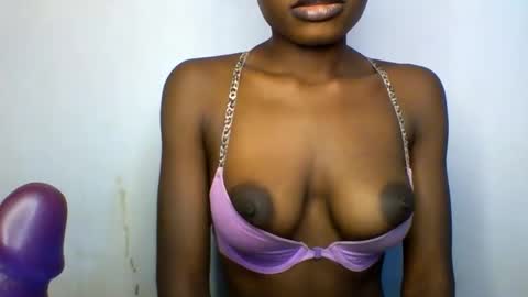 Snapshot of oh_sexyphilo chatting on 04/04/26, 04:22 philo bby online show from 04/04/26, 04:22