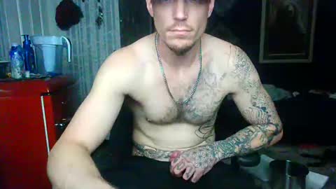 Snapshot of oh_you_know69 chatting on 11/11/25, 12:05 who dares toss me some tips lets have fun online show from 11/11/25, 12:05