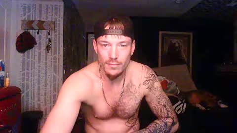 Snapshot of oh_you_know69 chatting on 12/05/25, 05:05 who dares toss me some tips lets have fun online show from 12/05/25, 05:05