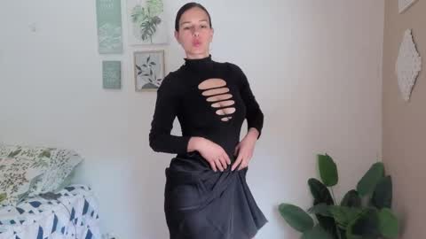 Snapshot of ohanna_ chatting on 04/24/26, 06:10 ohanna_ online show from 04/24/26, 06:10