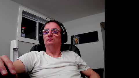 ohbitt online show from 10/08/25, 04:32