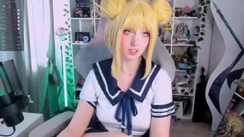 Clementine  Clem  online show from 09/11/25, 09:31