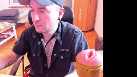 Chris online show from 05/04/26, 09:05